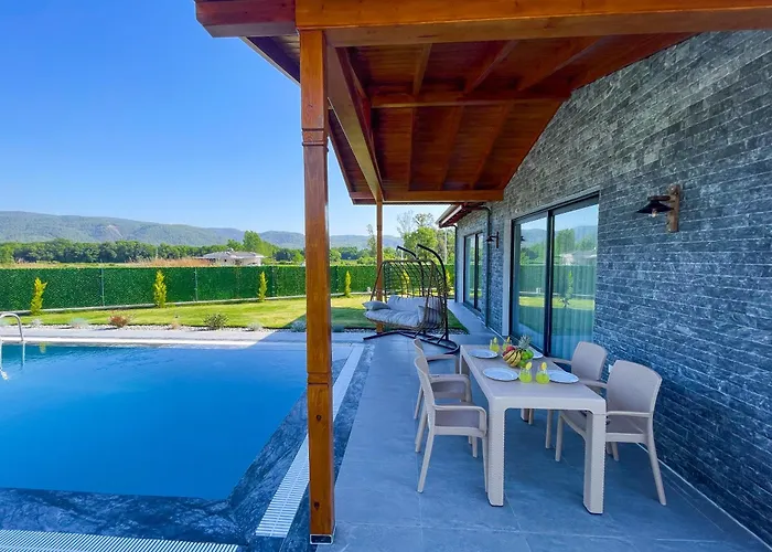 Villaderyadeniz فيلة Kizilyaka